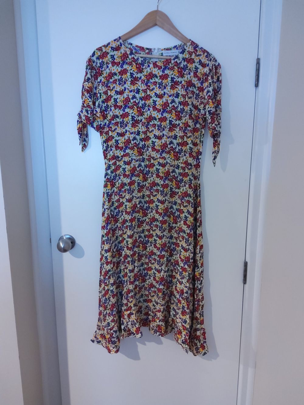 Gorgeous Faithfull the brand floral dress size M