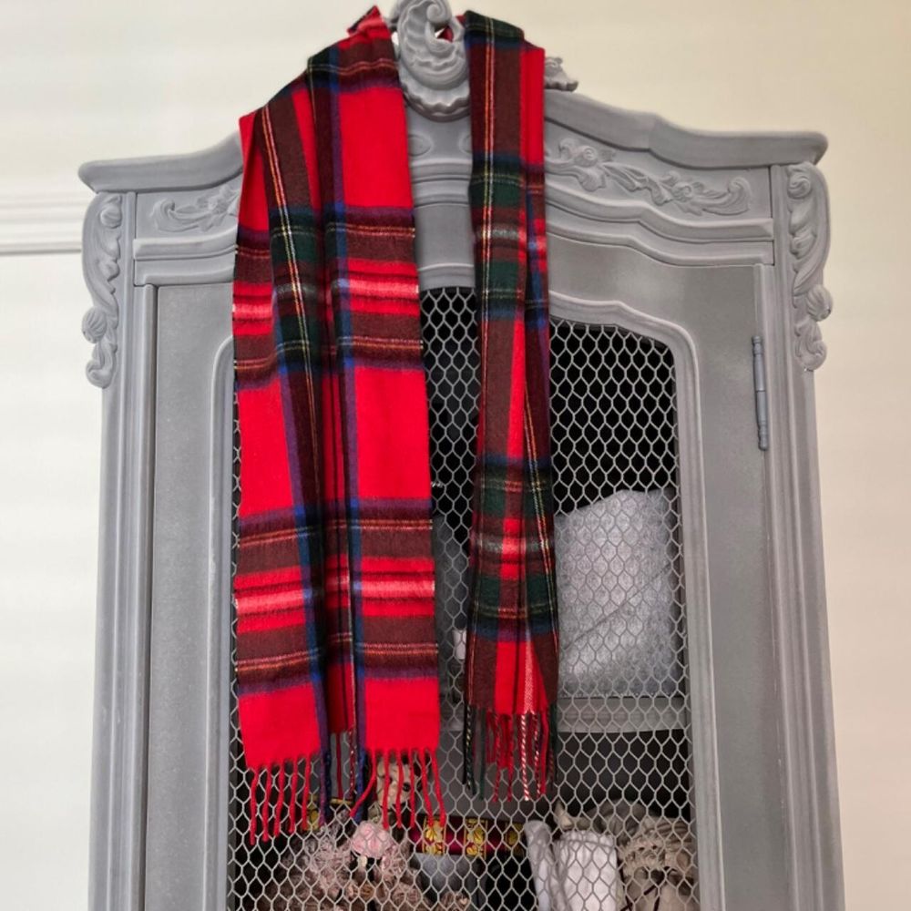 Balmoral cashmere scarf.