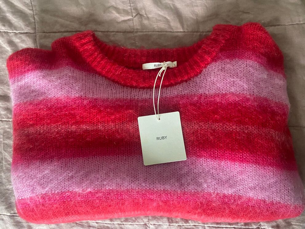 RUBY Josie Pink Red Stripe Sweater Size L