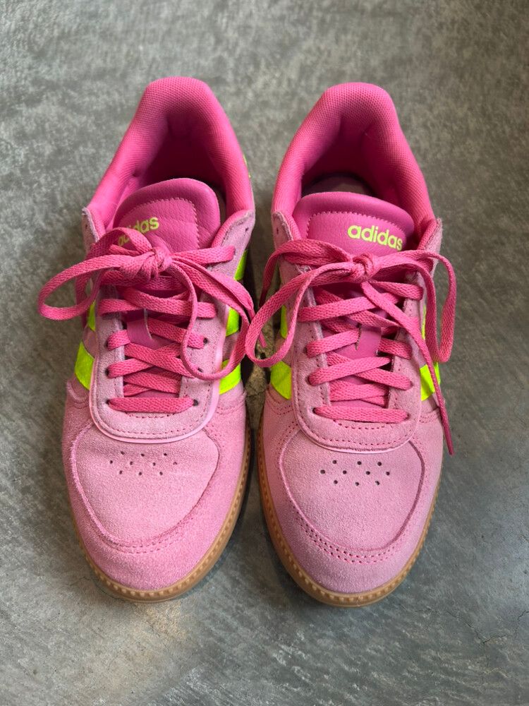 Adidas Pink suede Sneakers