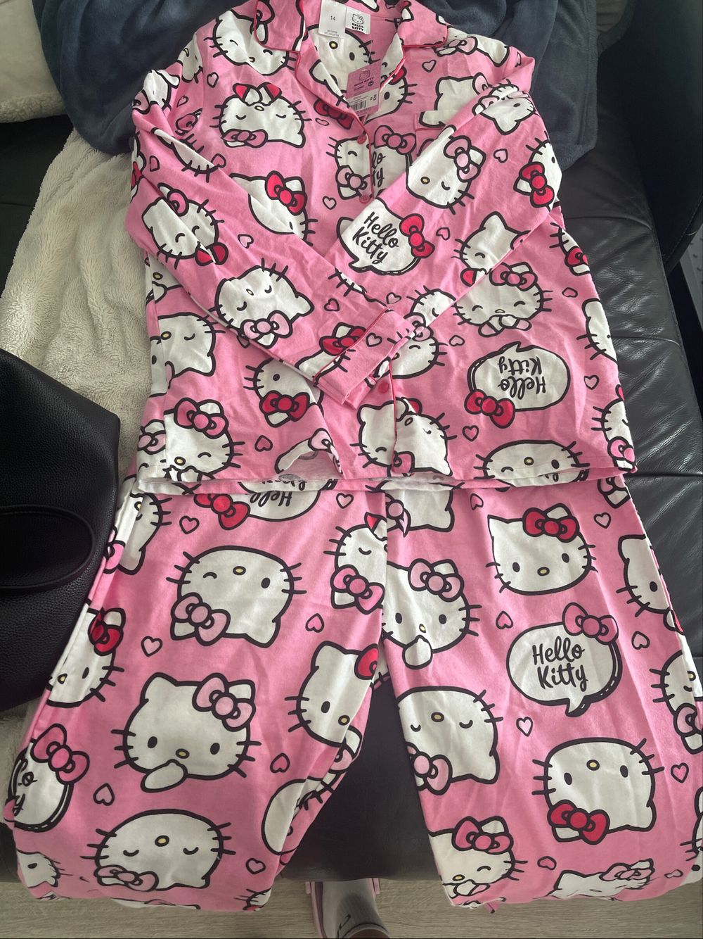 Hello Kitty Pajama Set