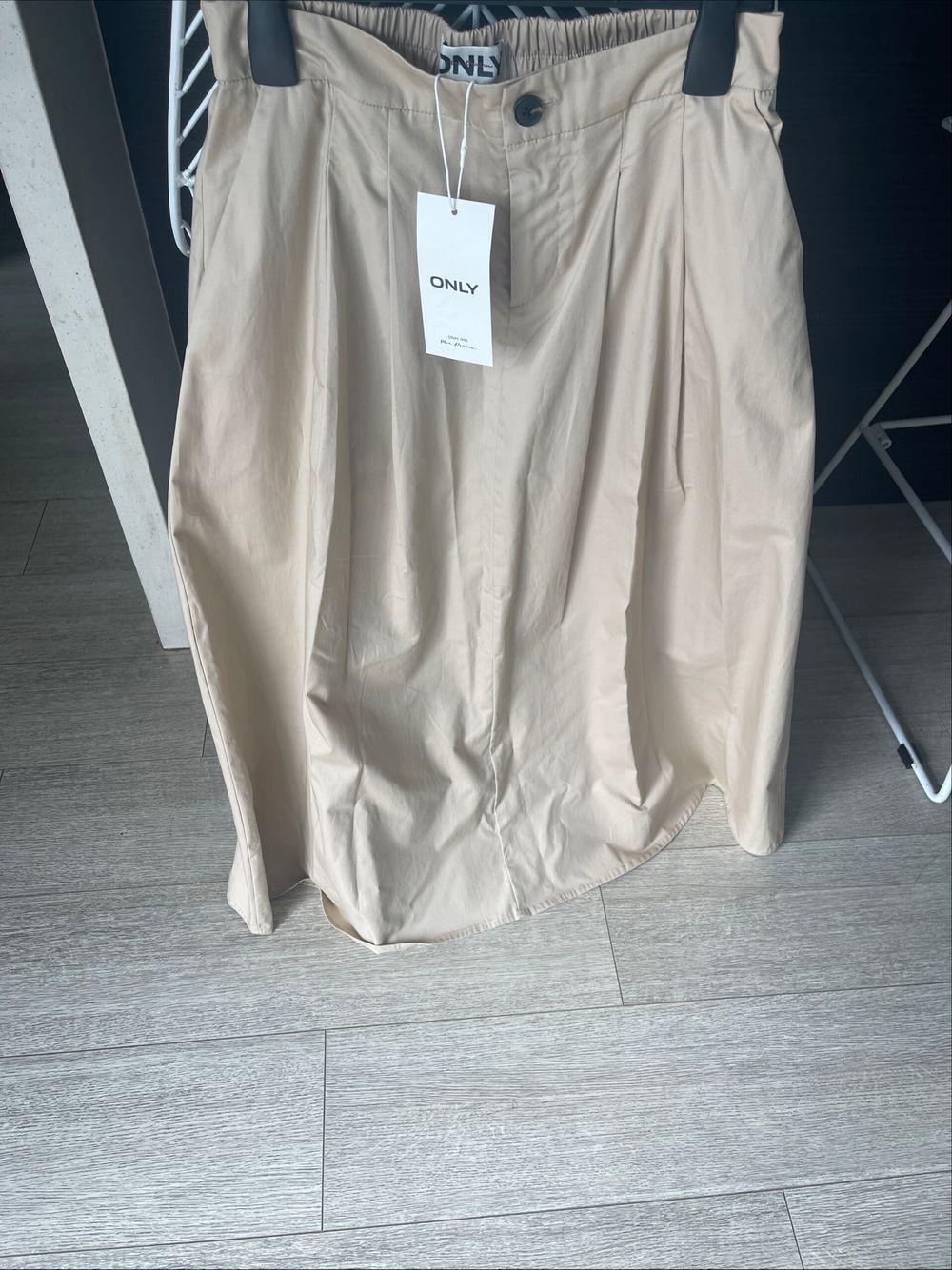 Only long pleat Skirt Oxford Tan
