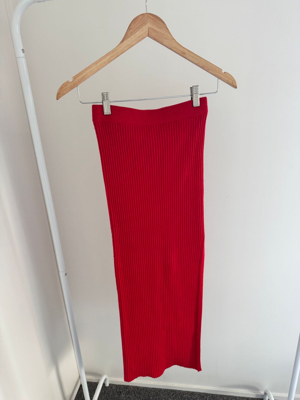 Beginning Boutique Red Ribbed Midi Skirt