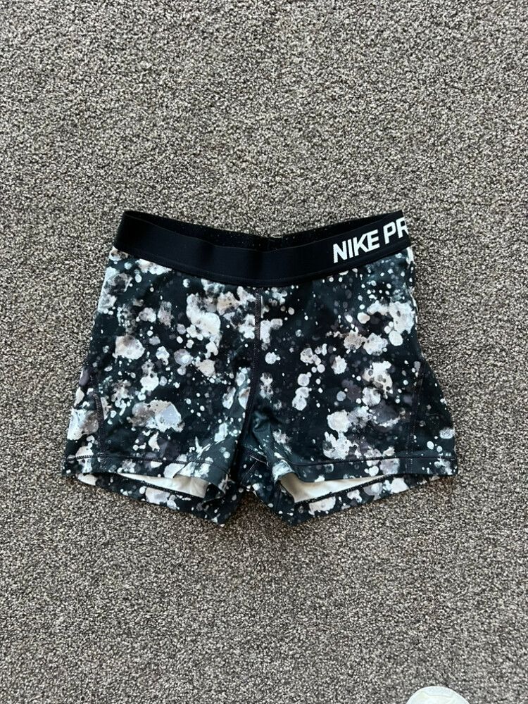 nike pros patterned