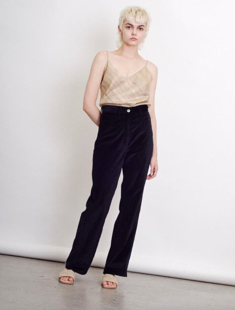 Penny Sage black velvet pants sz 8