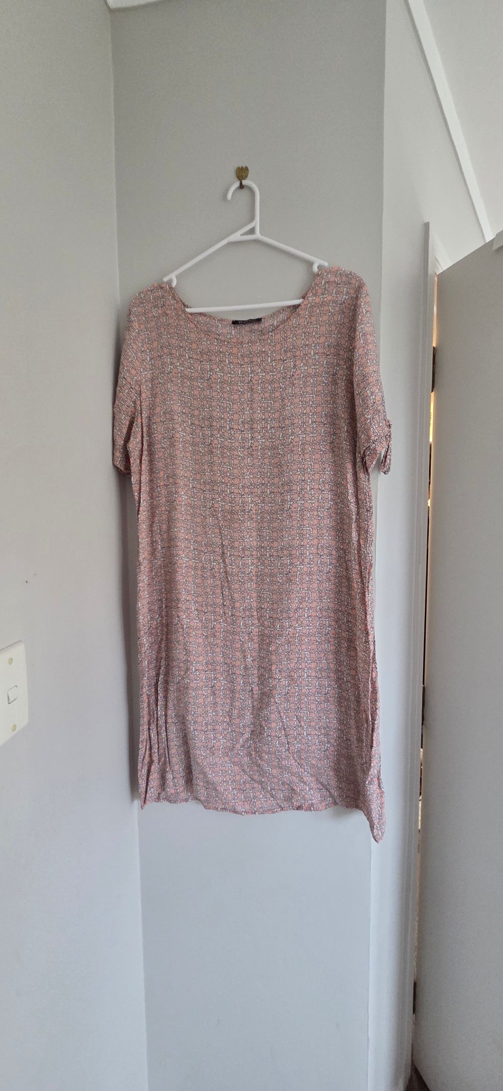 Vassalli Pink Patterned Dress