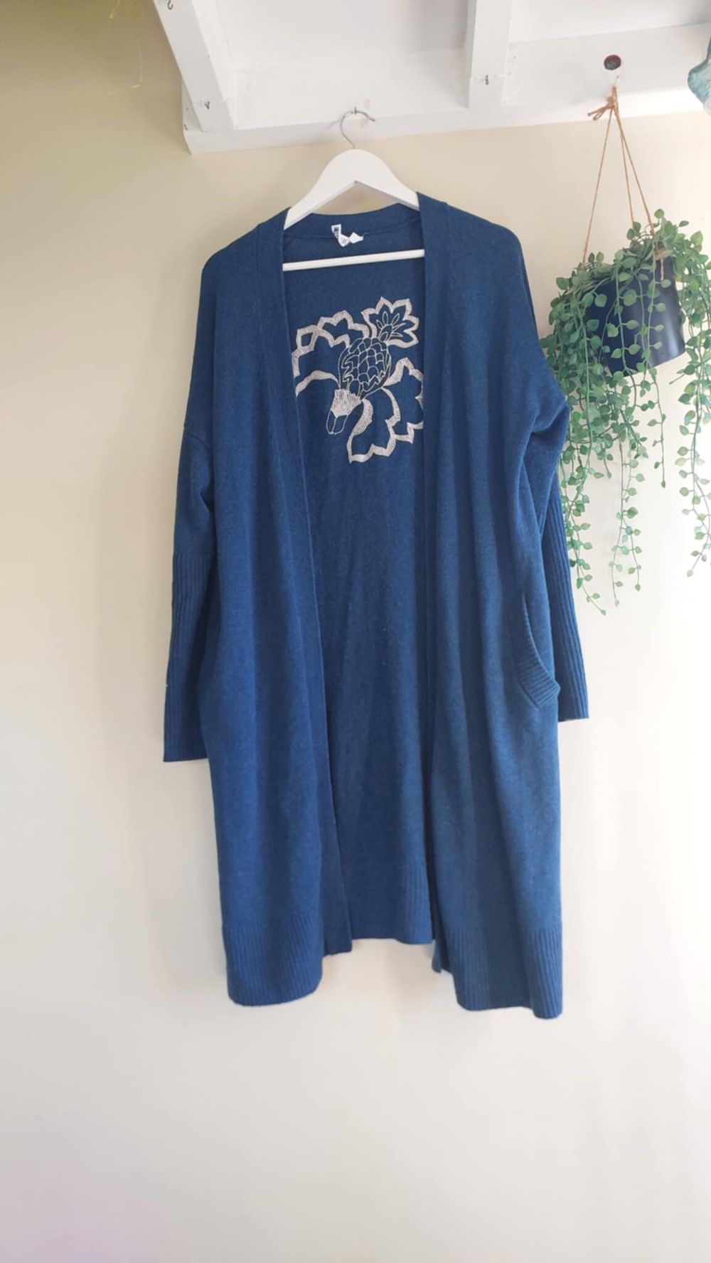 Lookbook Store Blue Cardigan