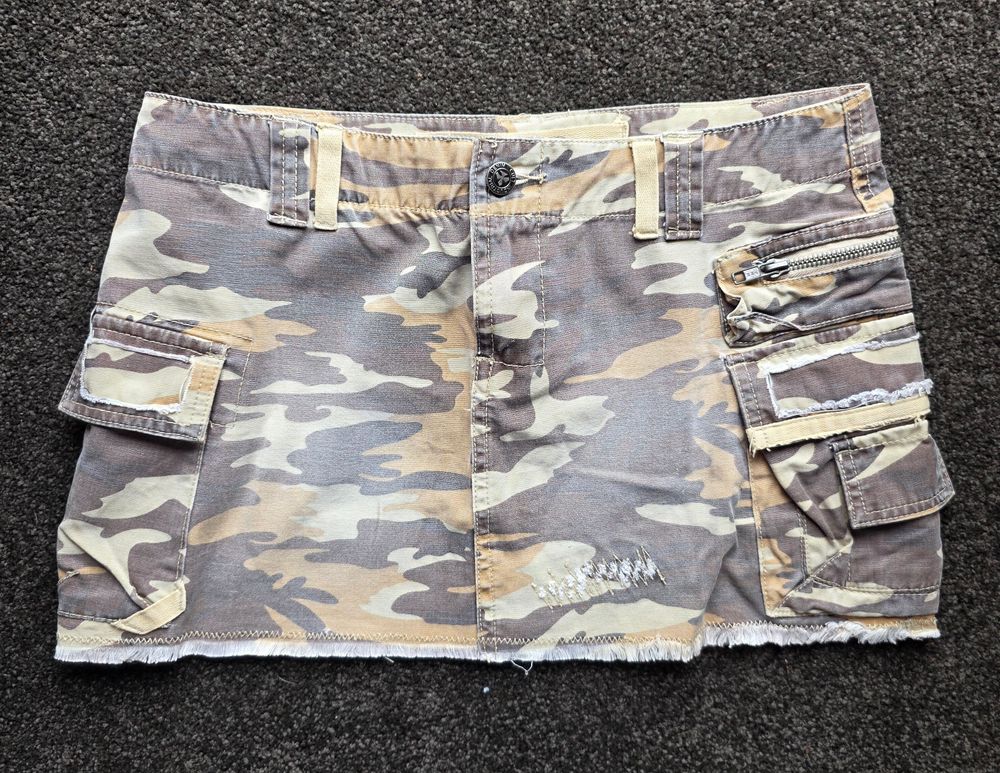 Cult Disposals Camo Mini Skirt -Sz10