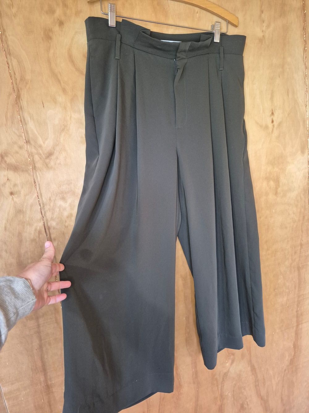 Veronika Maine Olive Green Wide Leg Pants