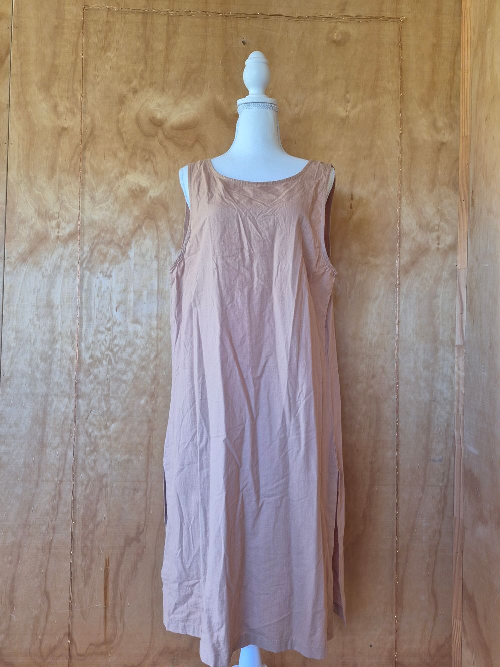 Beiged Sleeveless Dress