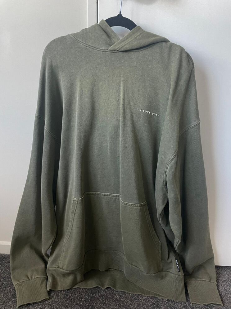 I Love Ugly Box Hood Green