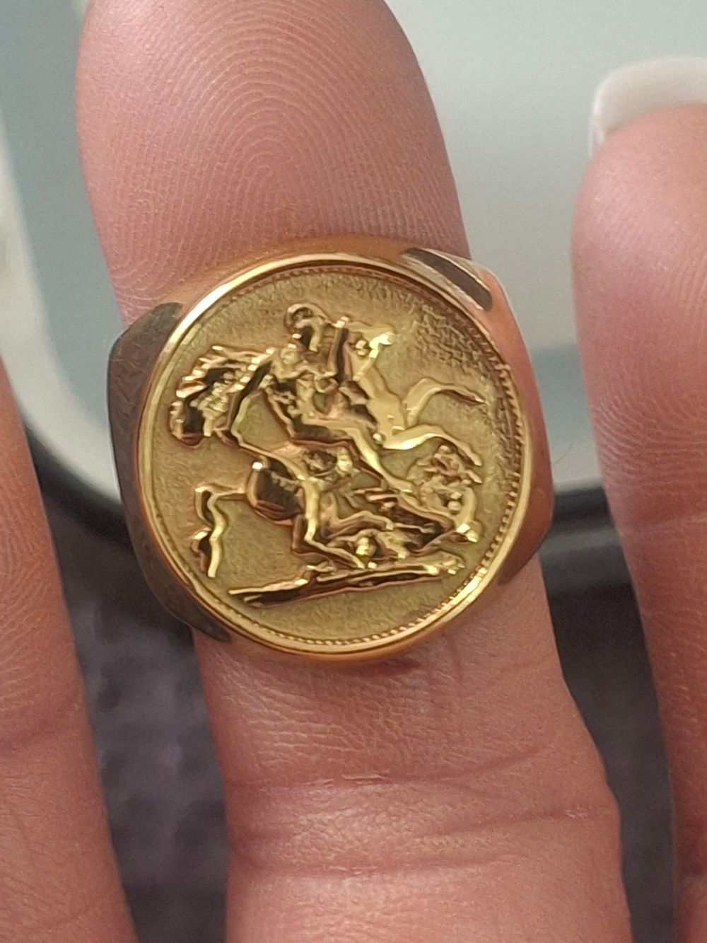 Sovereign ring replica