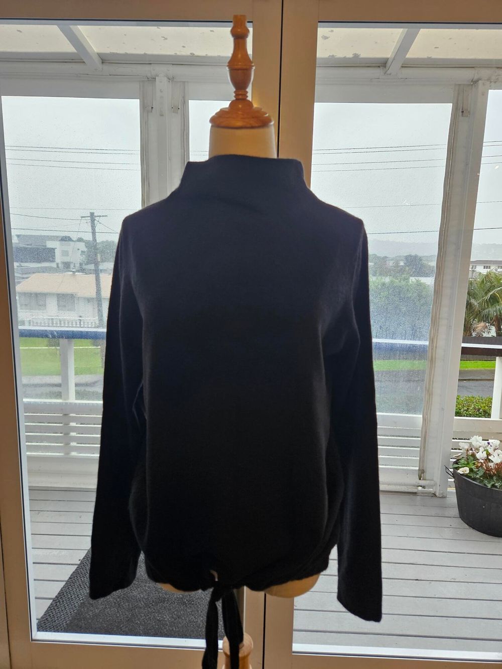 Cashmere funnel neck jumper