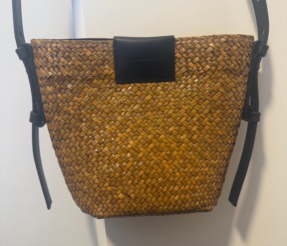 Ebro Straw Crossbody Bag