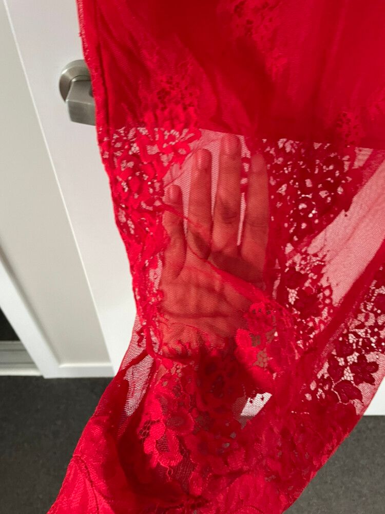 Missguided - Sexy Lace Dress on Designer Wardrobe