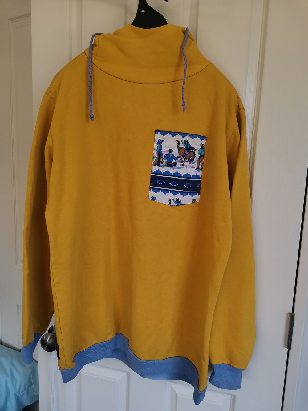 Vintage snowboard hoody