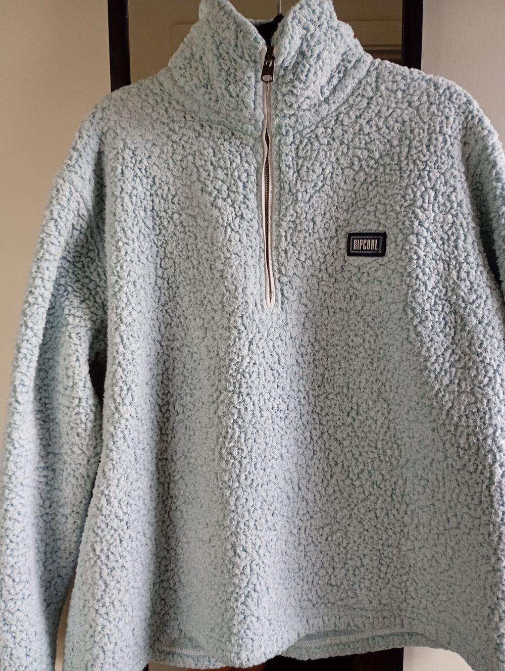 Ripcurl fluffy jumper