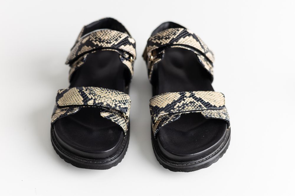 La Tribe Isla Sandals, Size 40, Brand New, Never Worn
