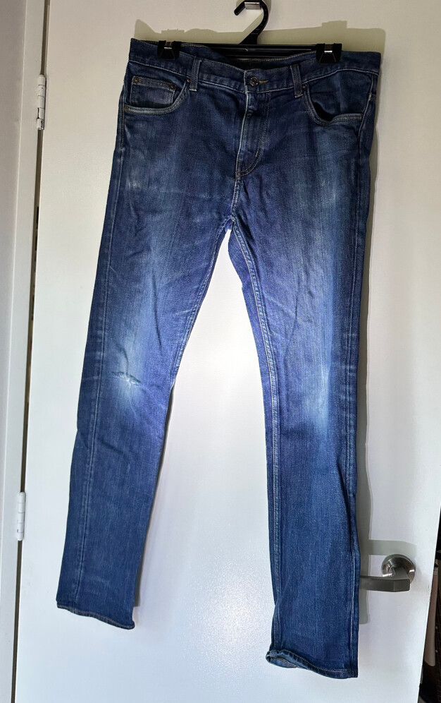 Weekday Friday Slim Frayed Jean