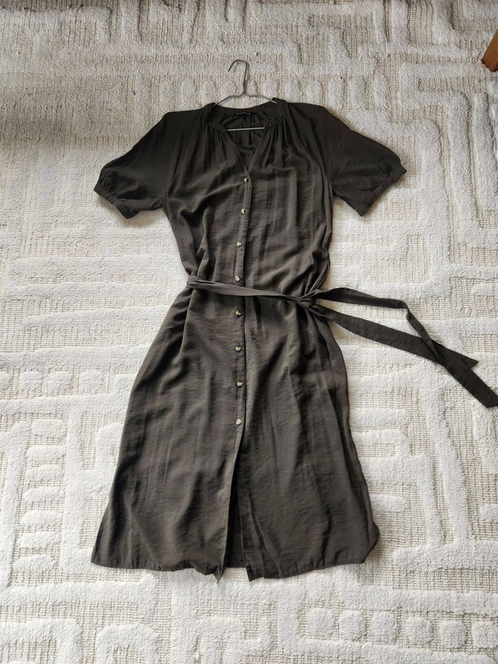 Dark olive/khaki button up dress with tie