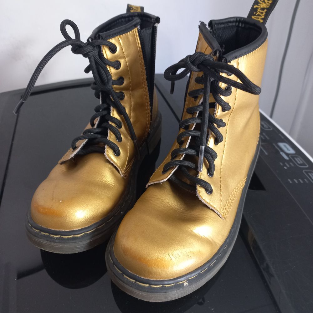 Dr. Martens Junior Gold Boots
