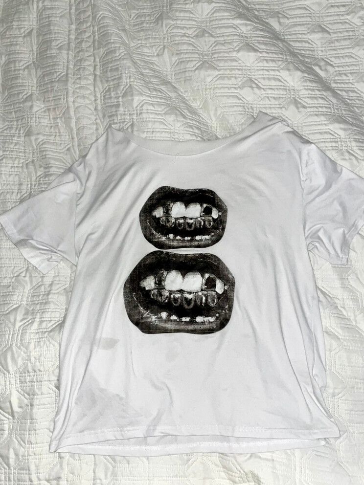 Baggy Cut Off shoulder top!