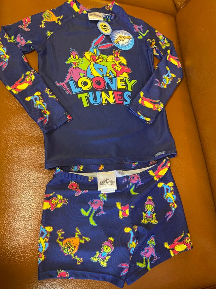 NEW! WB MovieWorld Looney Tunes Swim set Size 8
