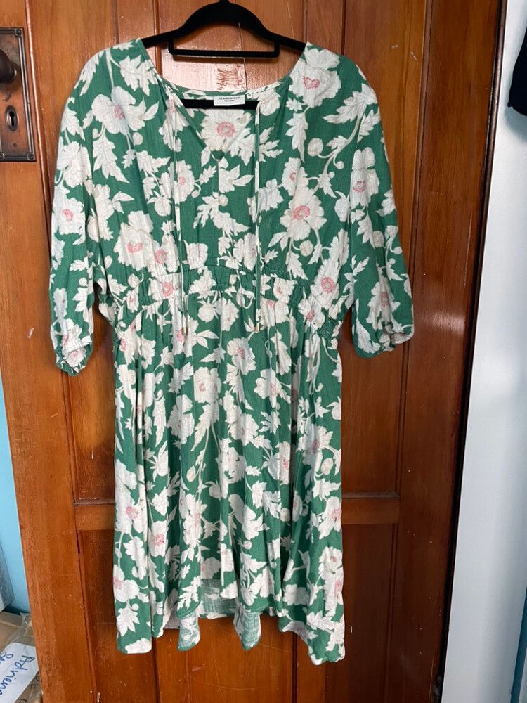 Jeanswest Green Floral Dress Size 14