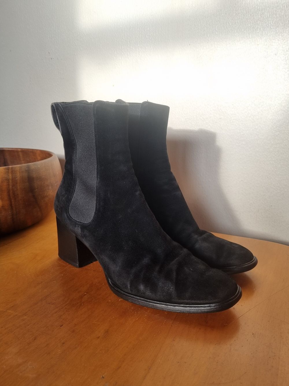 GUCCI suede ankle boots size 39
