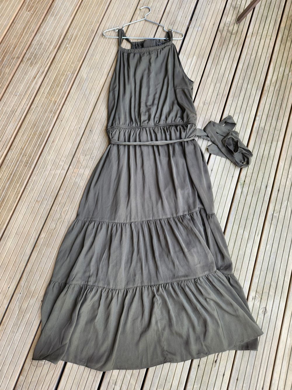 City Chic - Khaki Green Maxi Dress on Designer Wardrobe
