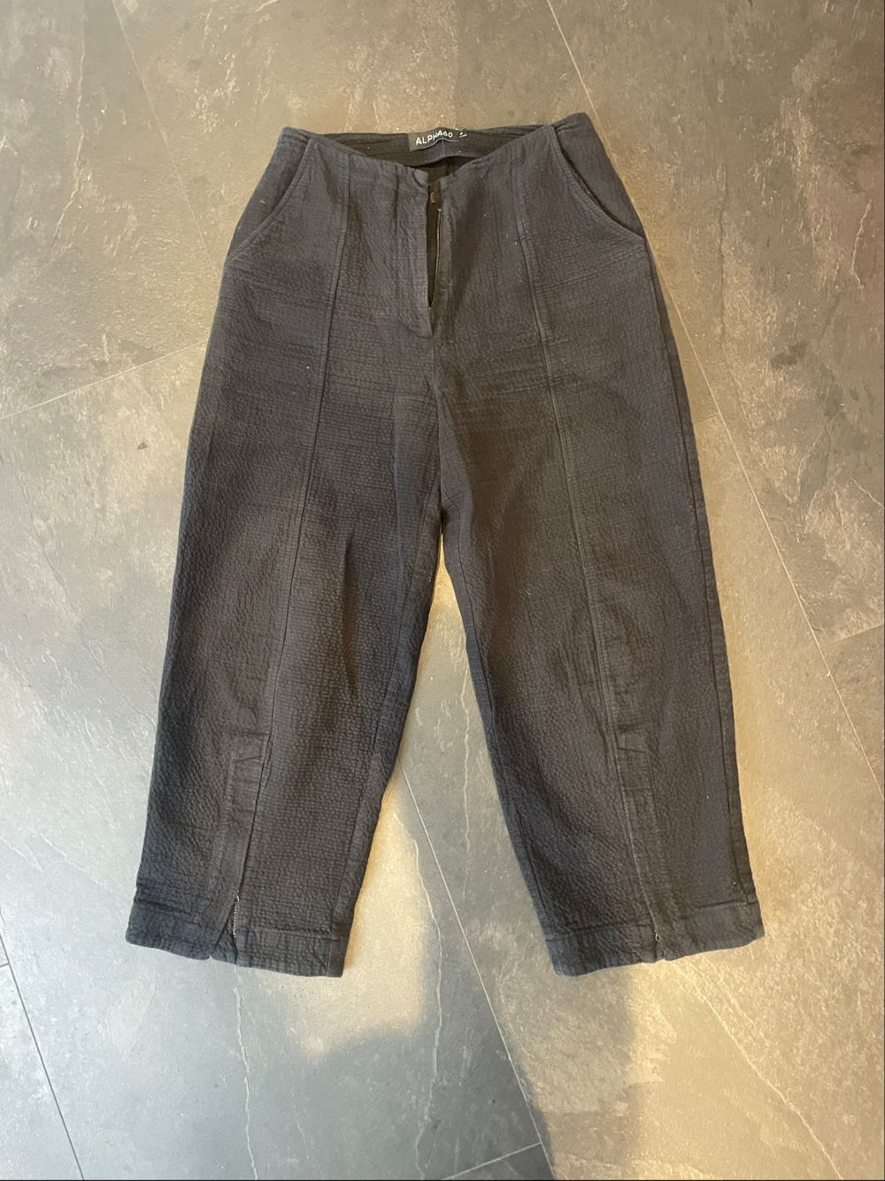Alpha60 Black Textured Cropped Pants