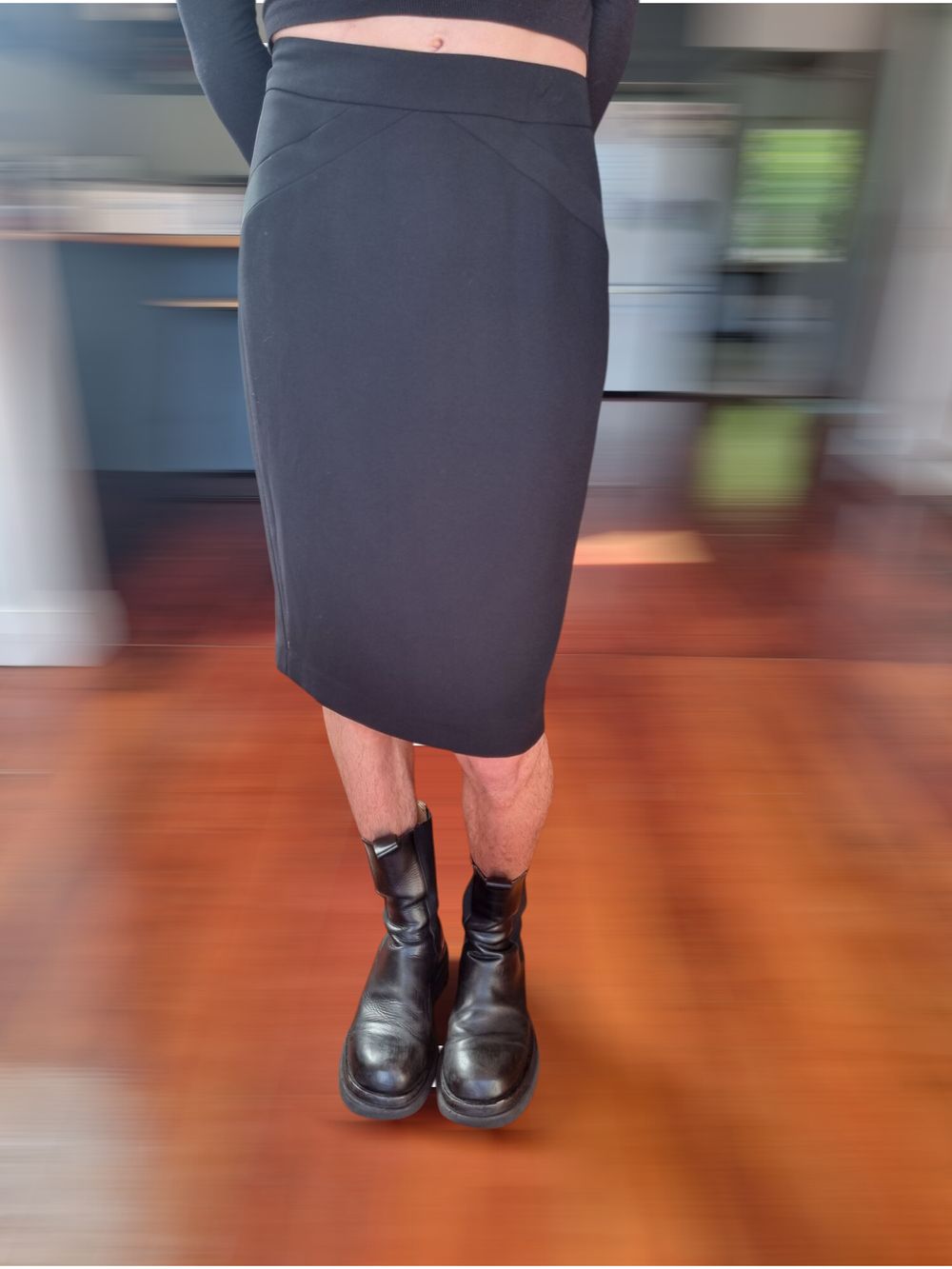 Tailored skirt size 8