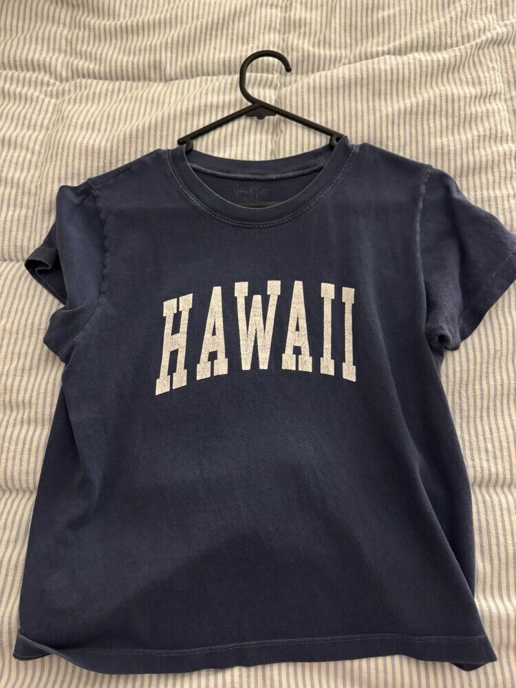 Hawaii tee brandy Melville !