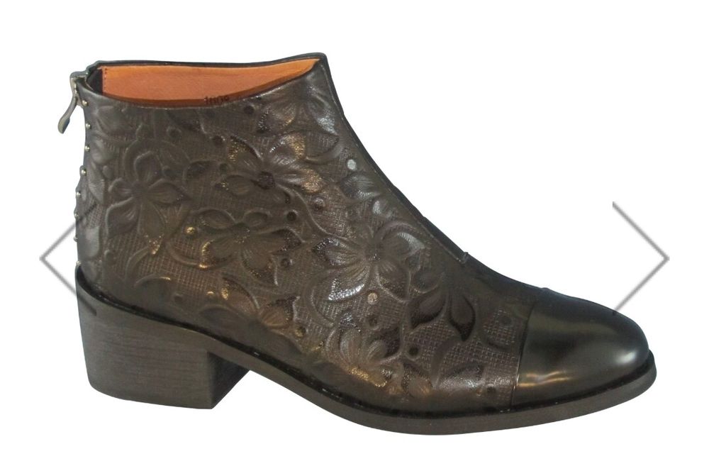 Bresley "Drake" Black Leather Ankle Boots - 38