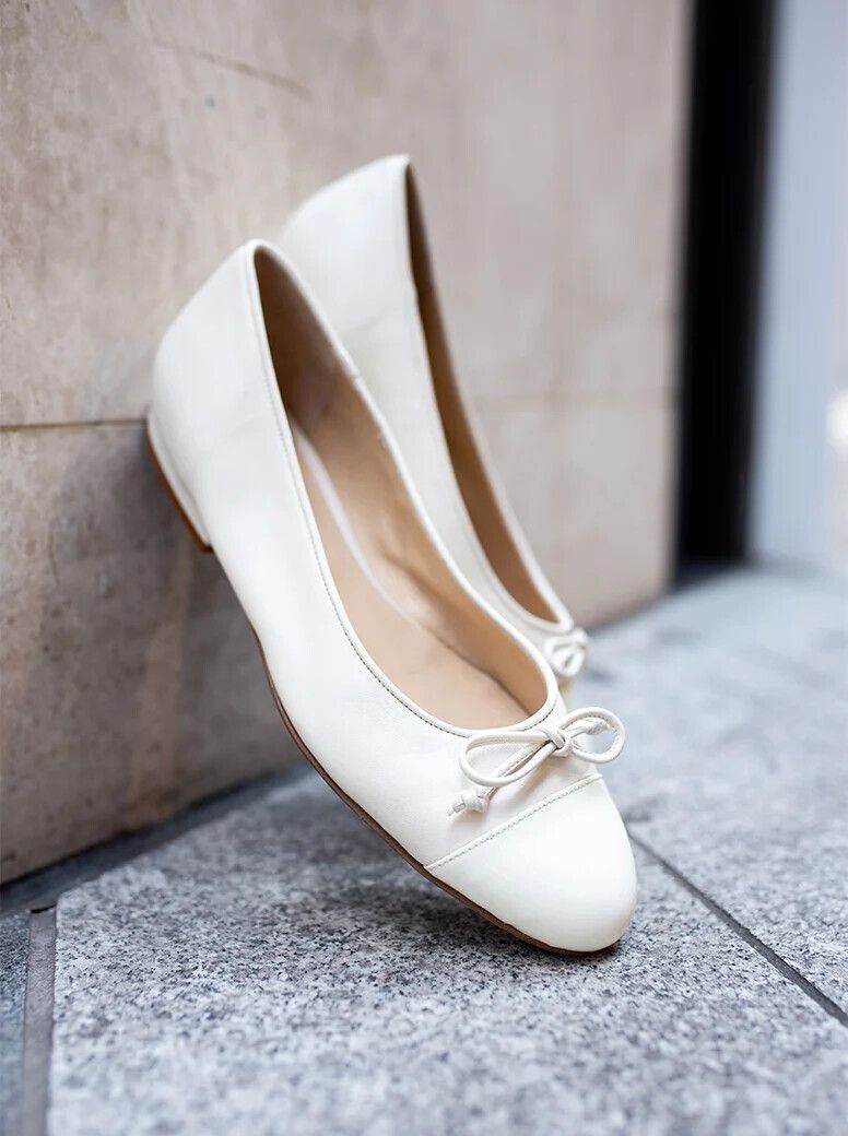 Scarpa "Siena" Ivory Leather Ballet Flats - 36.5