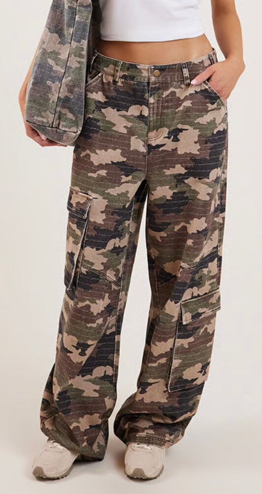 Felle Camo Cargo Pants