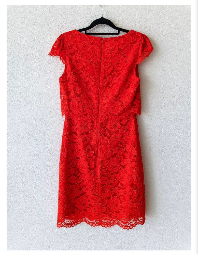 Review - Review Red Lace Dress on Designer Wardrobe
