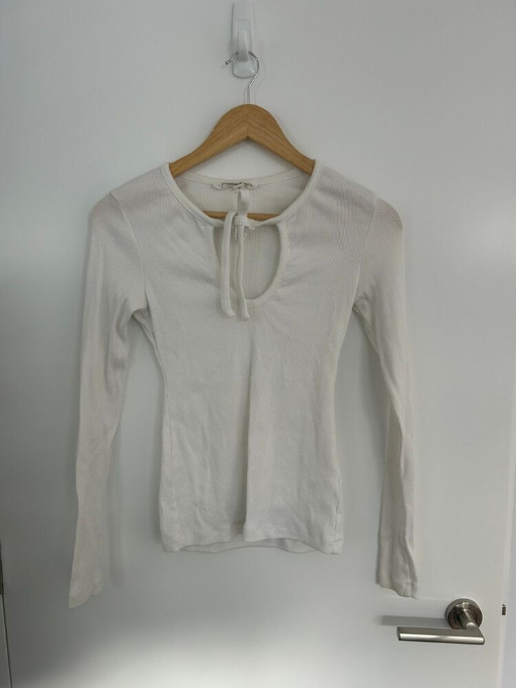 Caitlin Crisp White Top