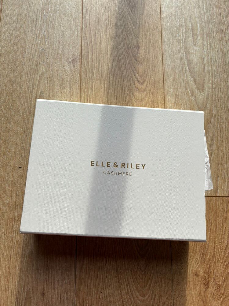 Elle & Riley Relaxed Cashmere Jumper