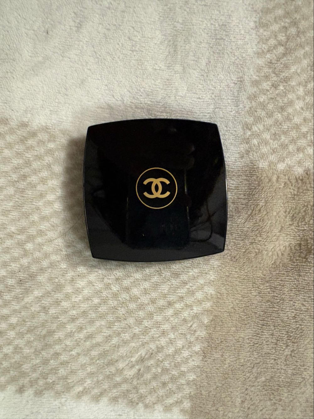 CHANEL Eclat Magnetique Illuminating Powder