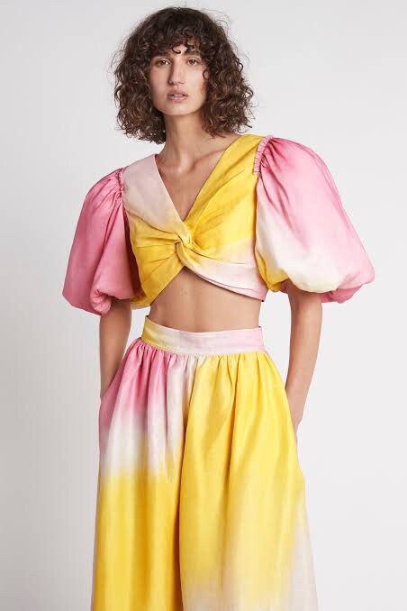 Brand New AJE CLOUD BURST PUFF SLEEVE CROPPED TOP TIE DYE PINK.l