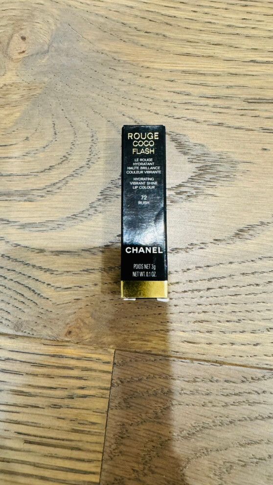 Chanel Rouge Coco Flash 72 Rush lip balm
