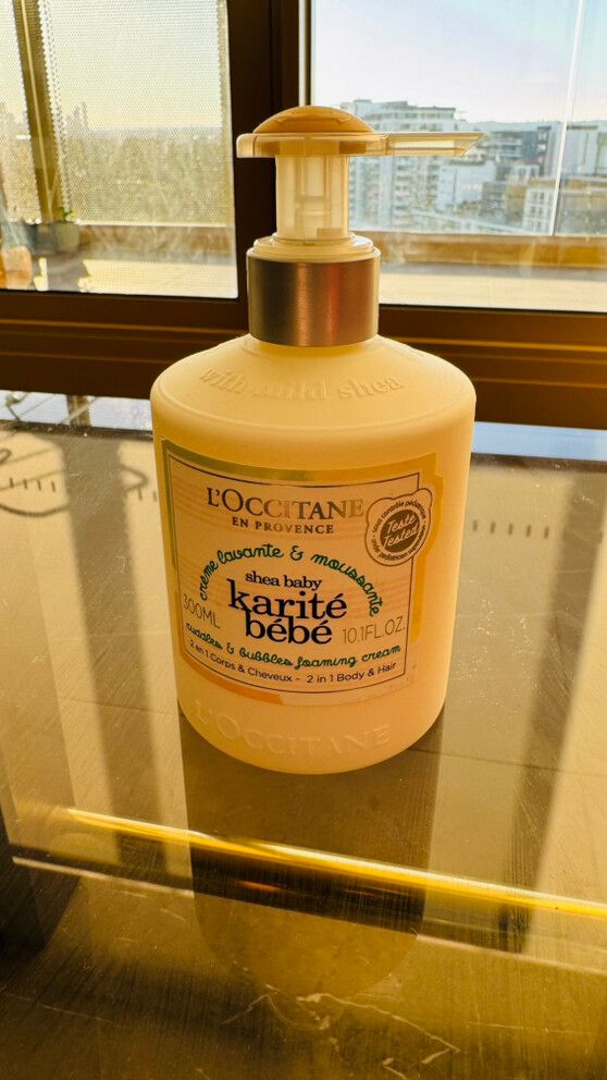 L'OCCITANE Karite Bebe Cuddles & Bubbles Foaming Cream