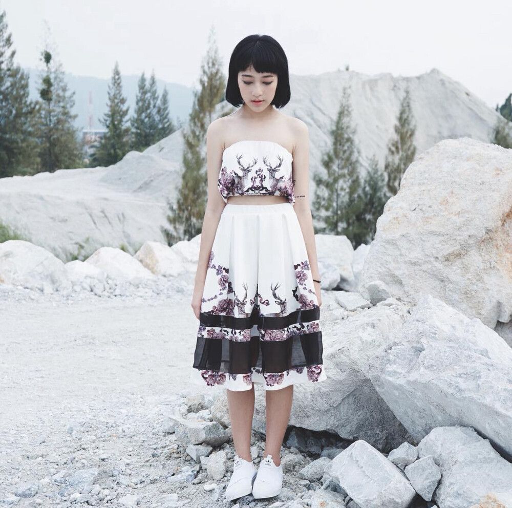 Hand-painted skirt