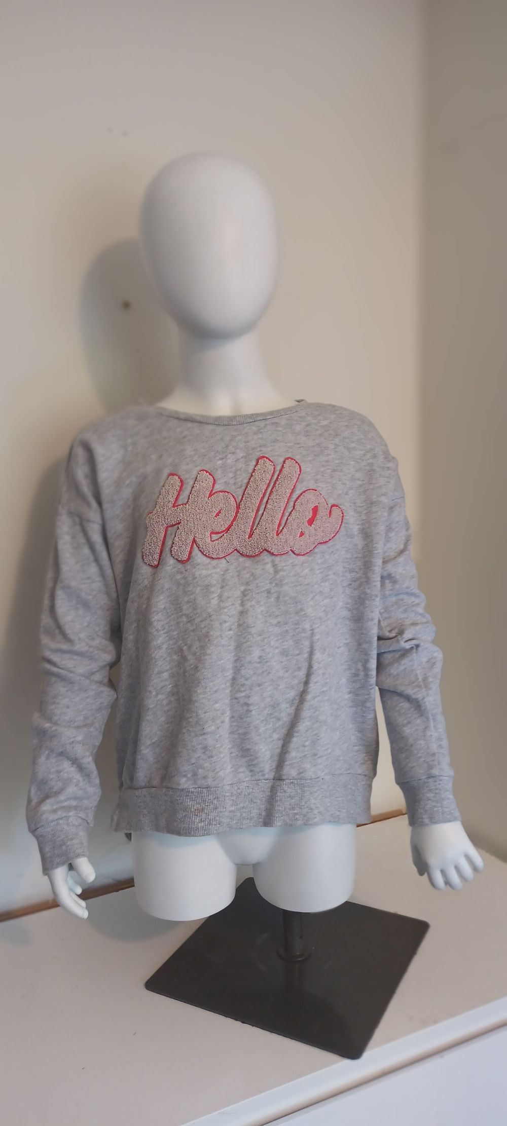 Hello sweatshirt