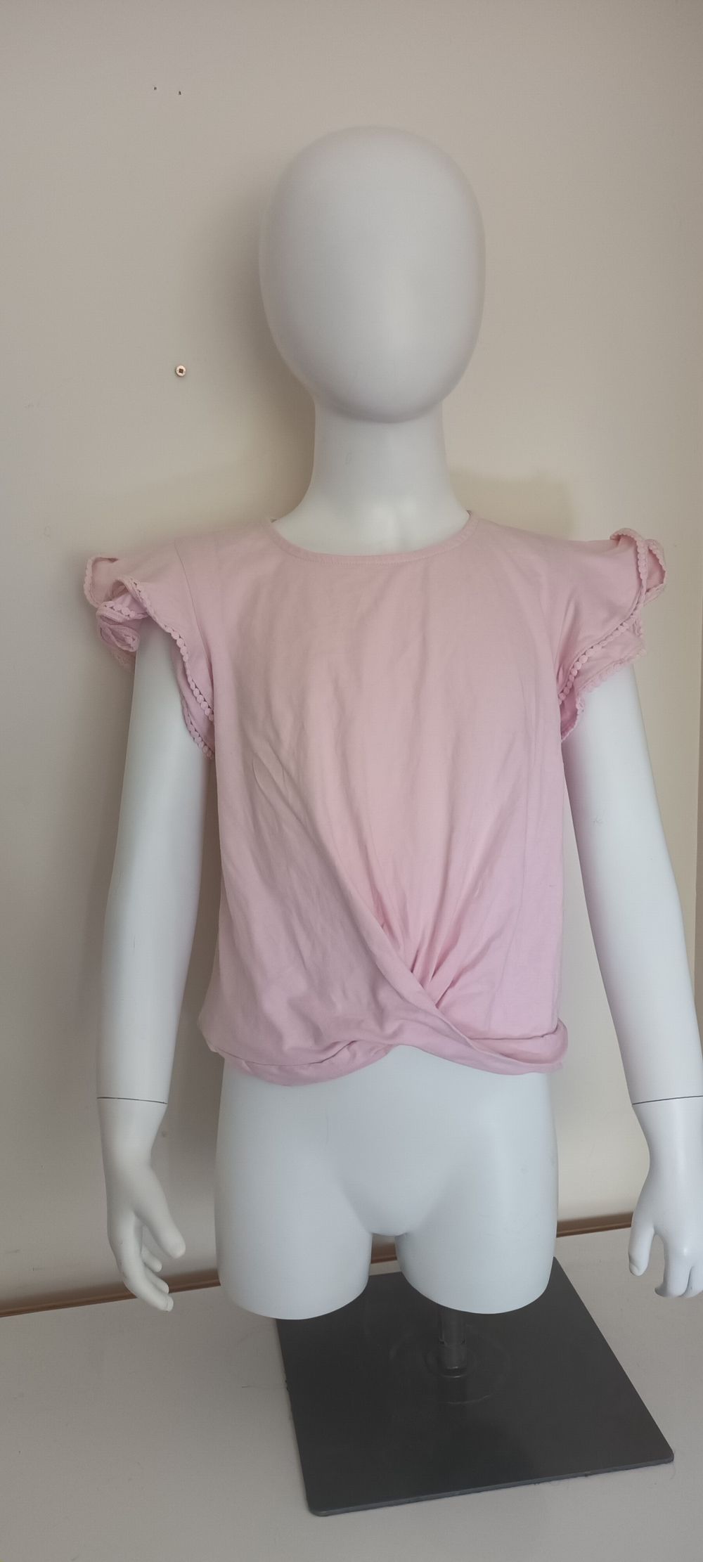Pink twist top