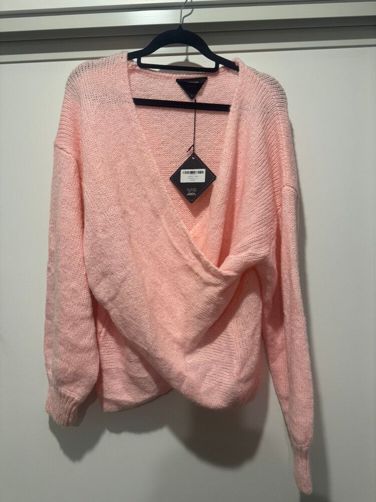 Thing thing wrap knit