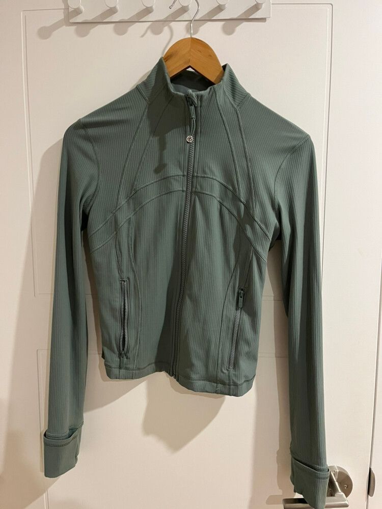 LULULEMON Cropped Define Jacket
