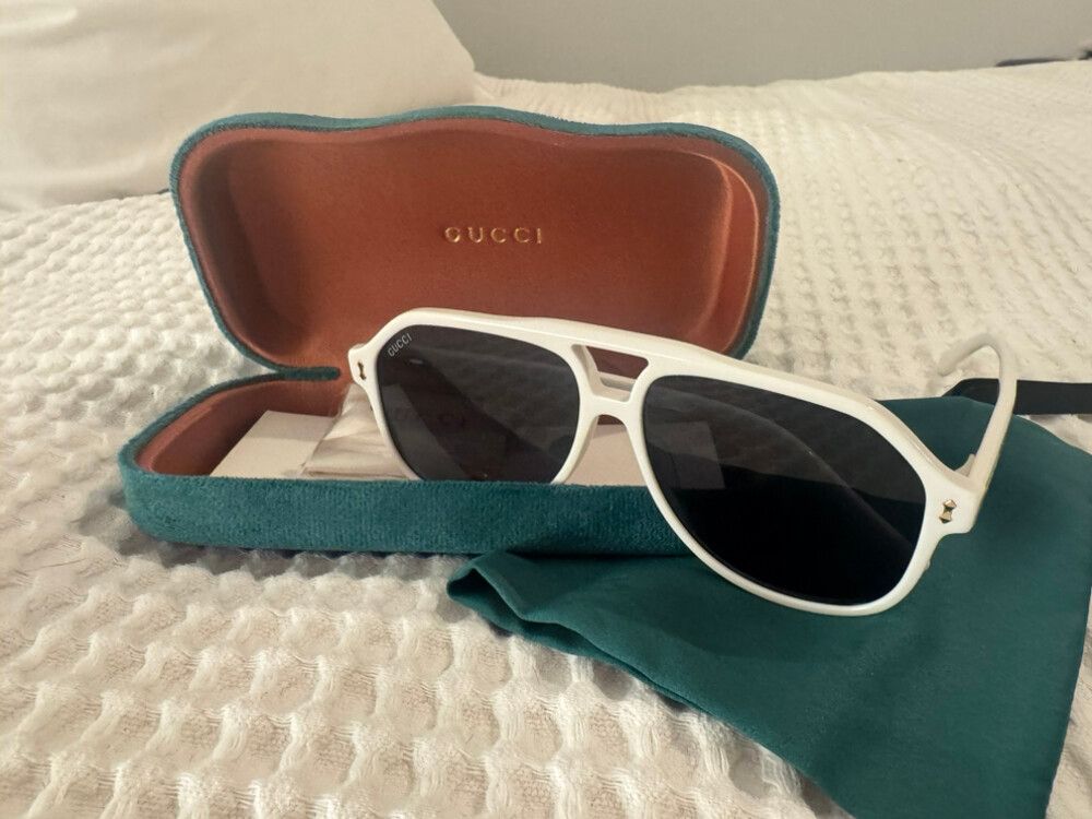 Gucci 1042s Sunglasses -white