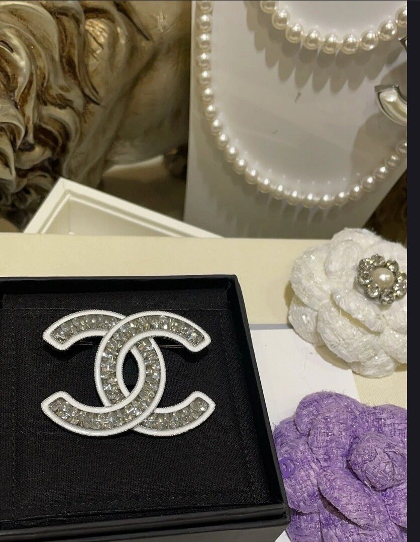 Authentic Chanel Sparkling Brooch in White and Silver Color in Gold